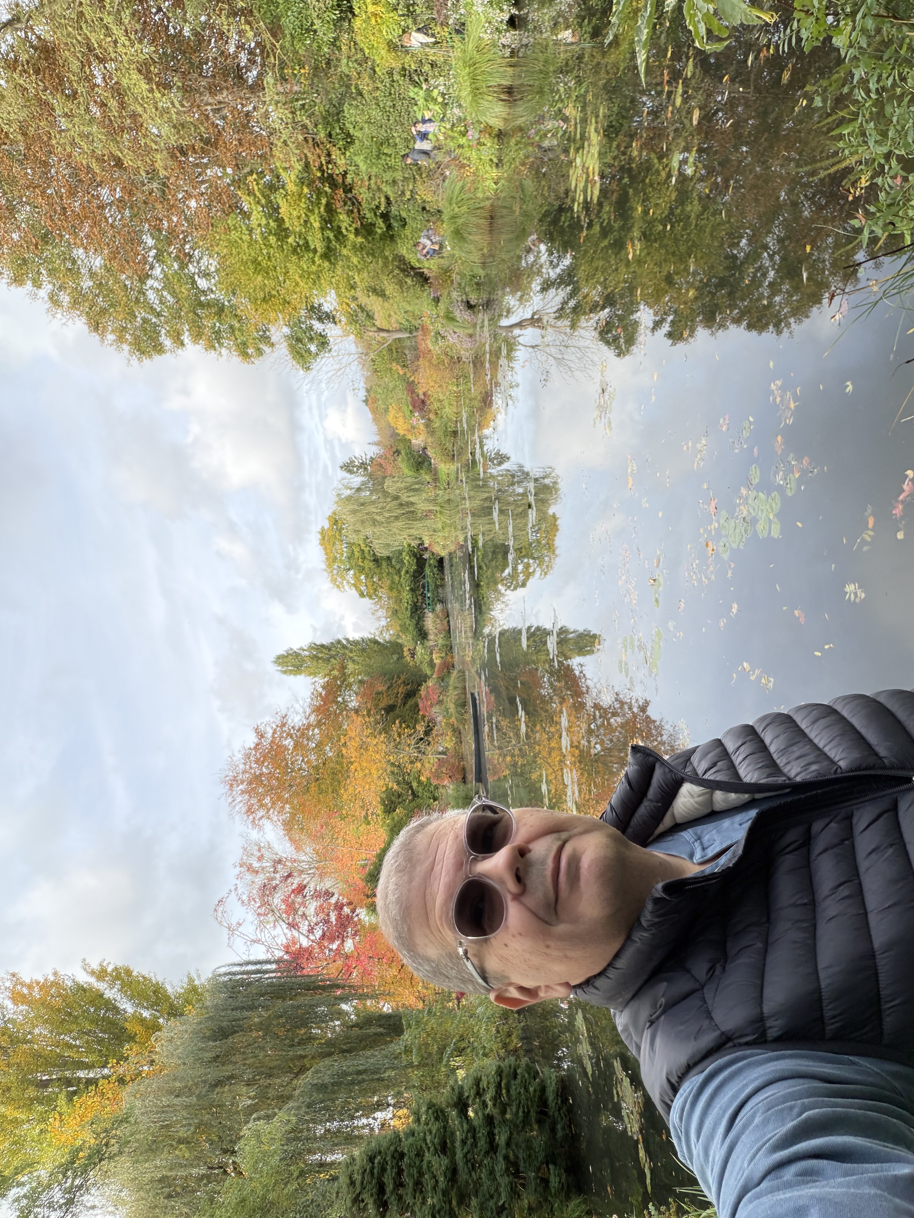 Luis en Giverny